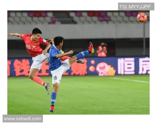 2017年足协杯精彩对决恒大与富力的巅峰之战回顾与分析